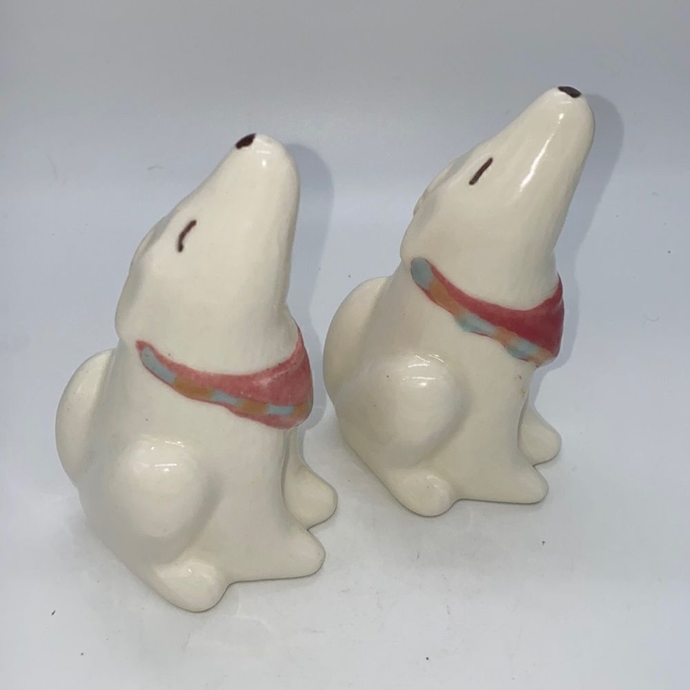 Treasure Craft Howling Coyote 1980’s Vintage Salt and Pepper Shakers